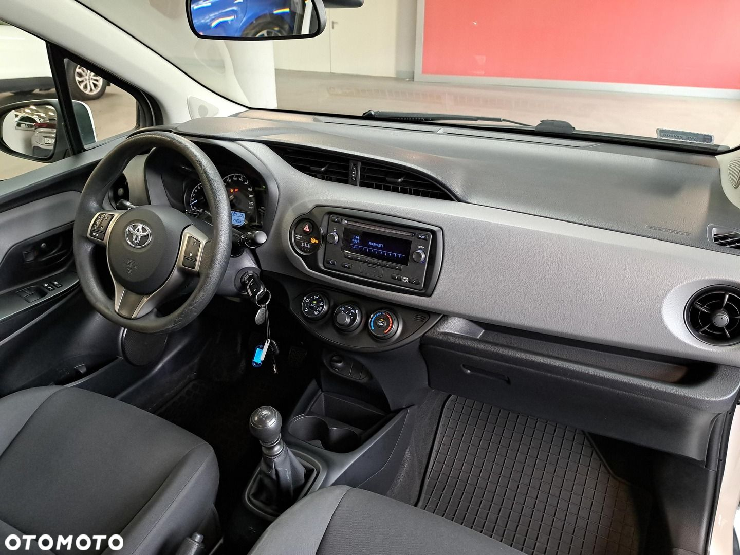 Toyota Yaris - 13