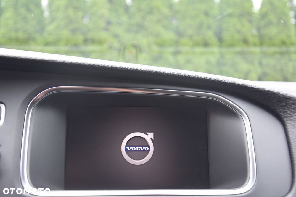 Volvo V40 D2 Drive-E SCR Momentum - 13
