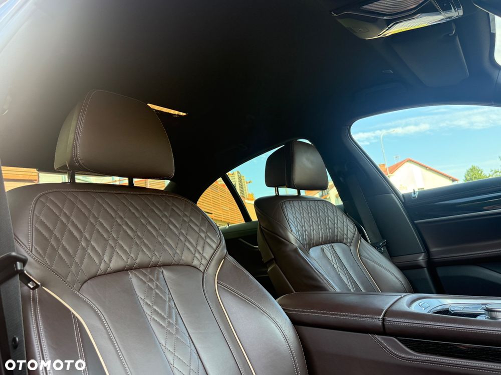 BMW Seria 7 750d xDrive sport - 13