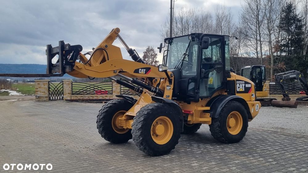 Caterpillar 908M/ Maszyna sprowadzona/ - 1