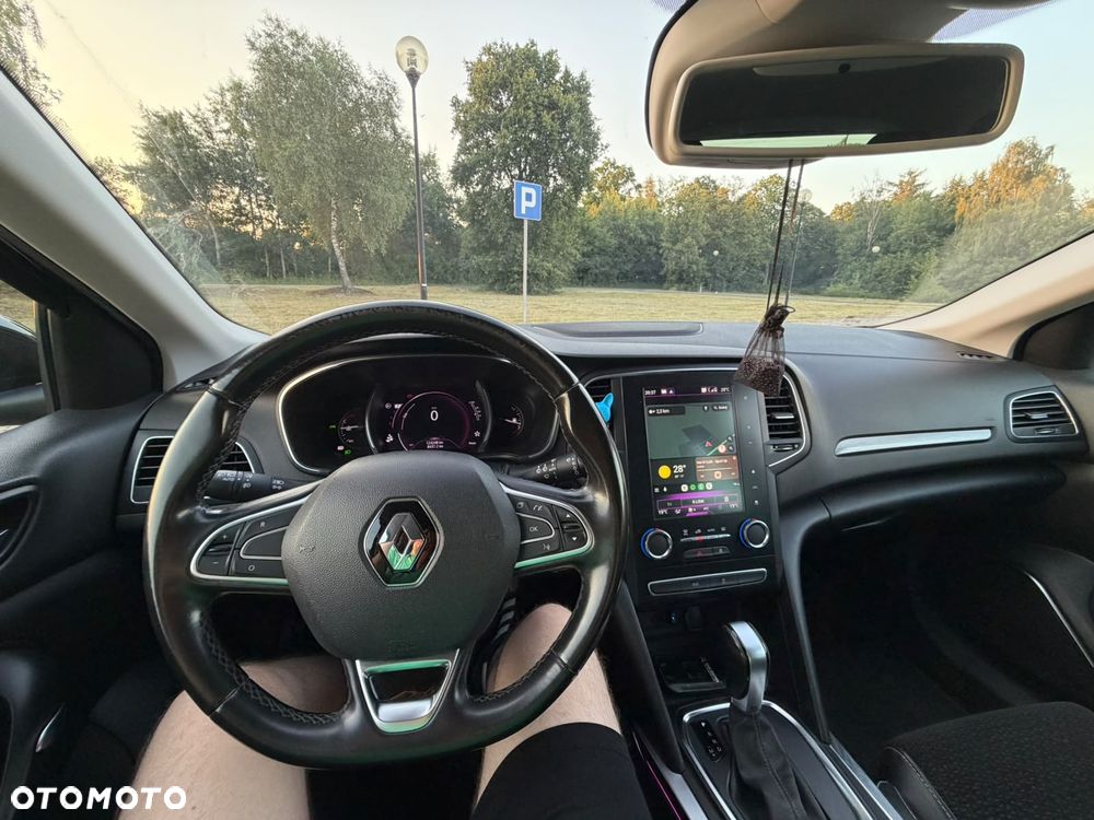 Renault Megane TCe 140 GPF EDC INTENS - 23