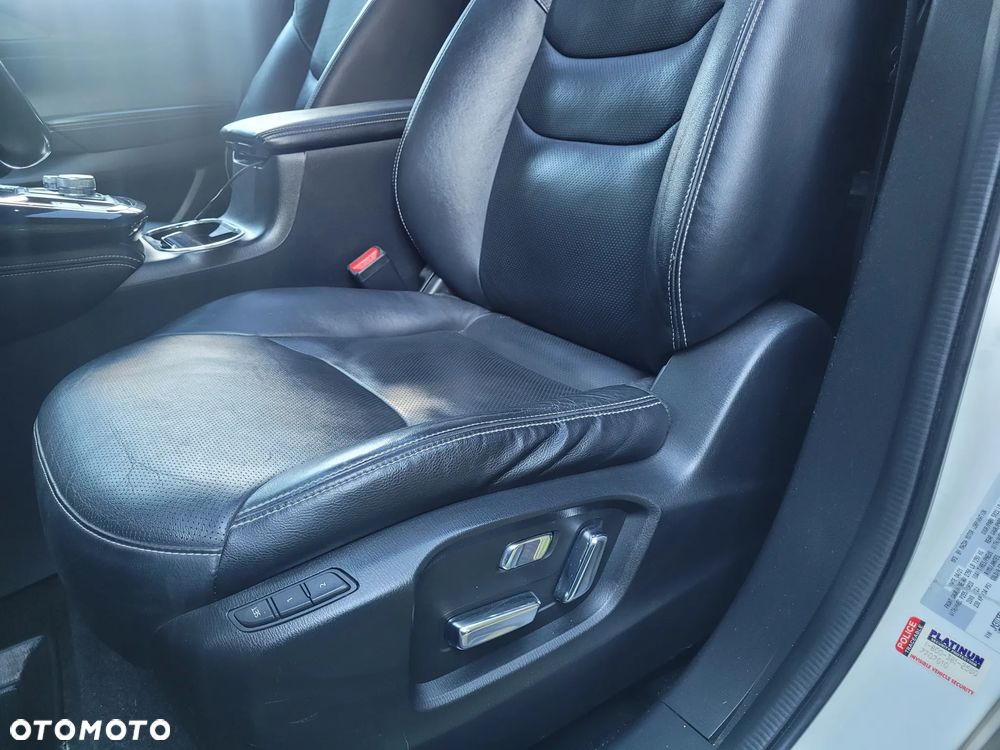 Mazda CX-9 - 12