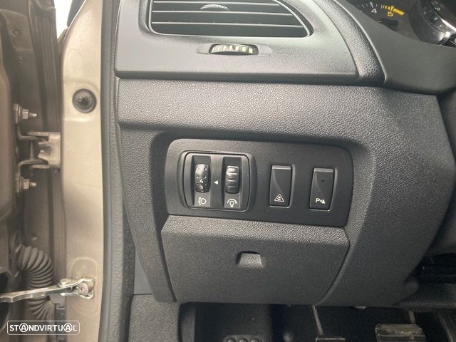 Renault Fluence 1.5 dCi Exclusive - 17