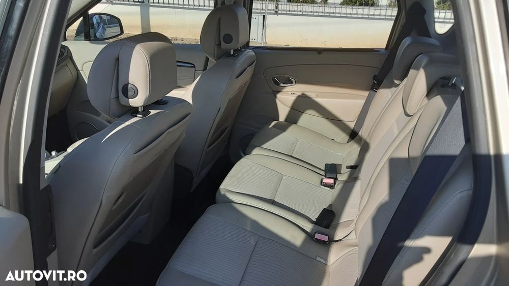 Renault Scenic - 9