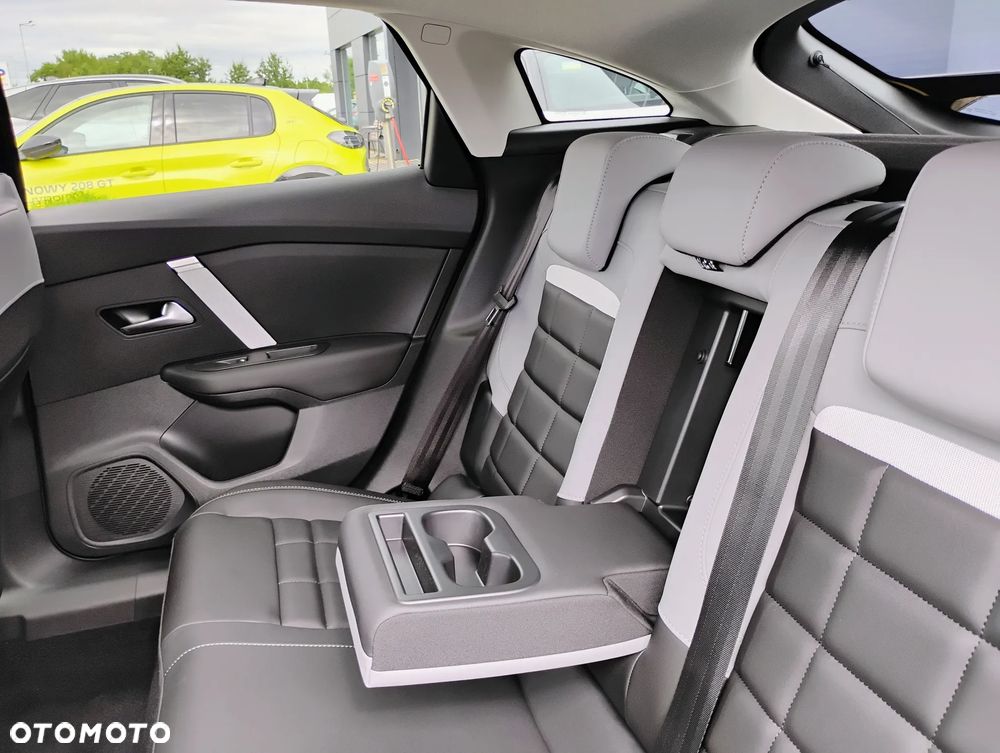 Citroën C4 1.2 mHEV Max eDCT6 - 21