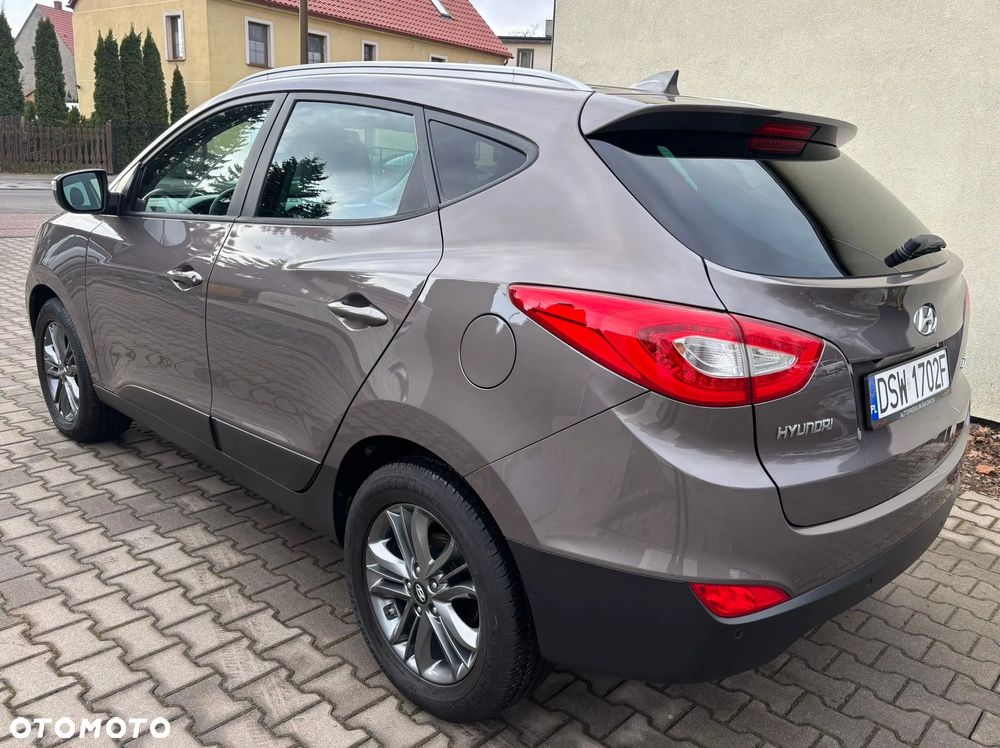 Hyundai ix35 blue 1.6 2WD Finale Gold - 3