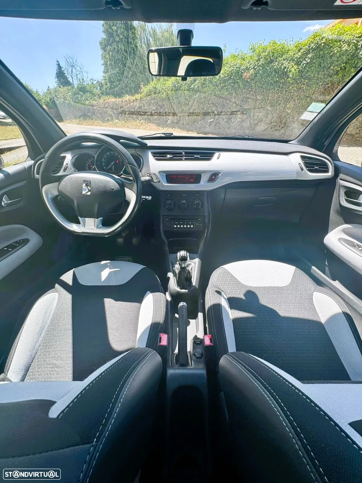 DS DS3 Pure Tech VTi 82 SoChic - 9