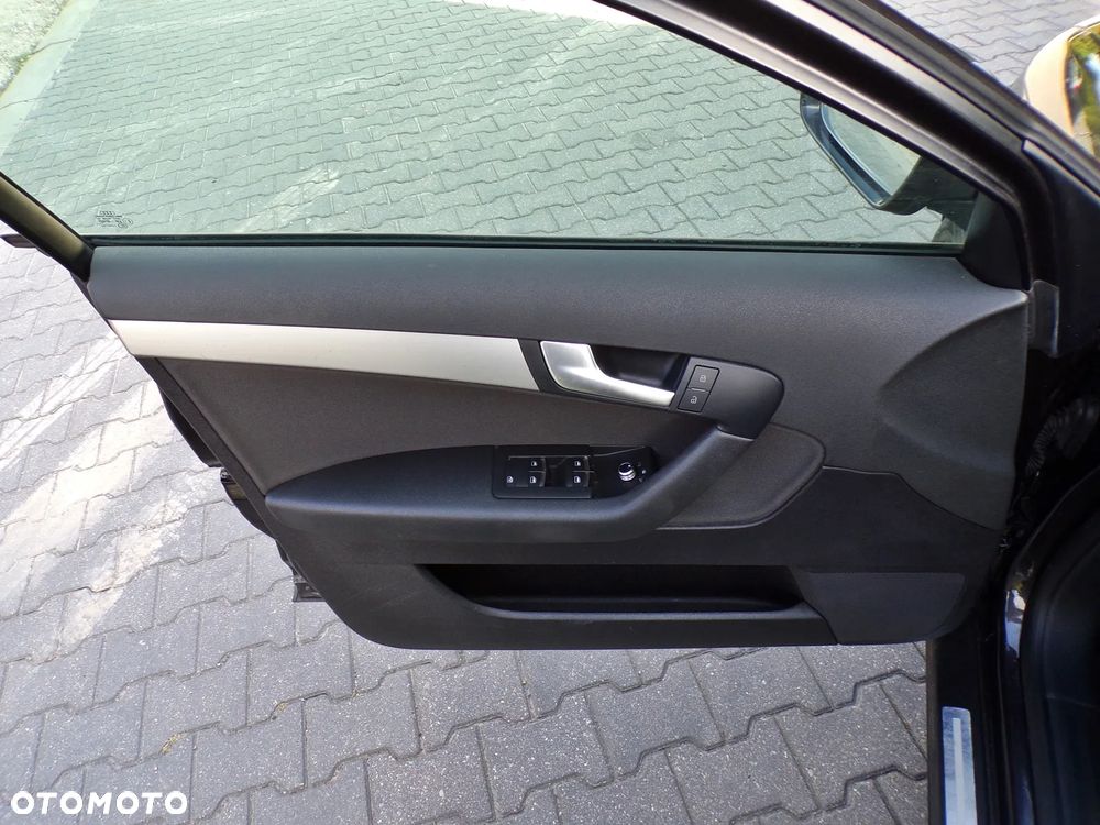 Audi A3 Sportback 1.4 TFSI Ambiente - 17