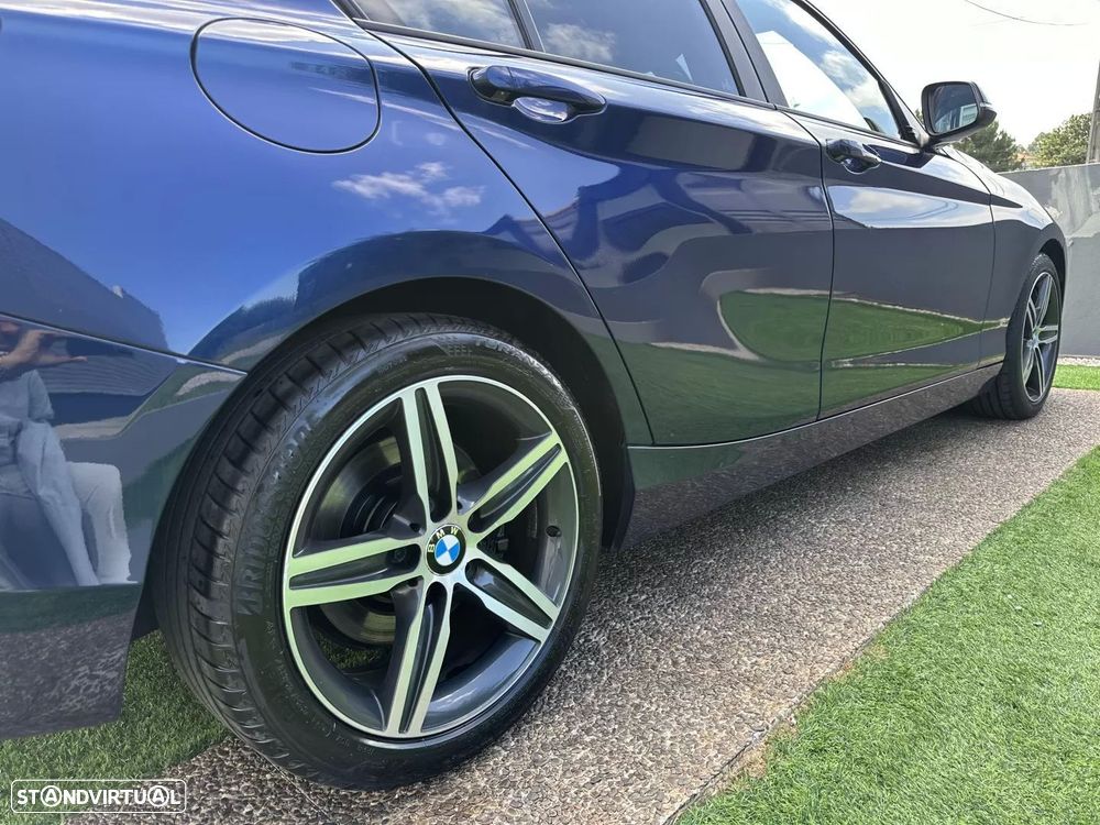 BMW 125 d Sport Line — fotografia 21