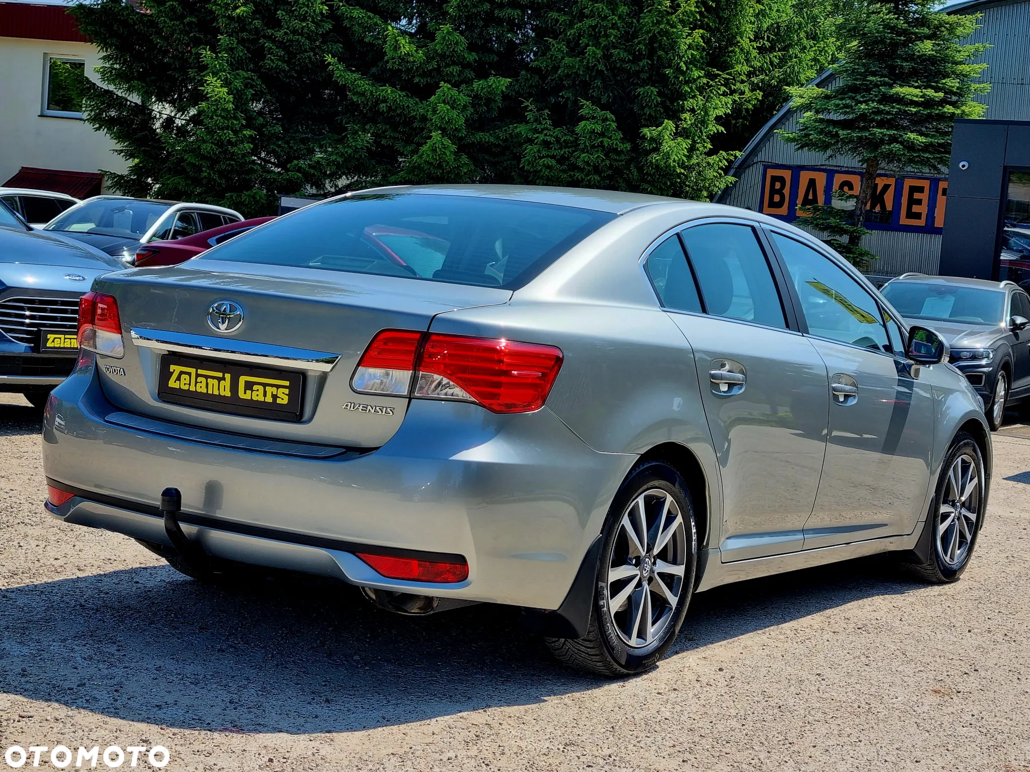 Toyota Avensis 1.8 Premium - 5