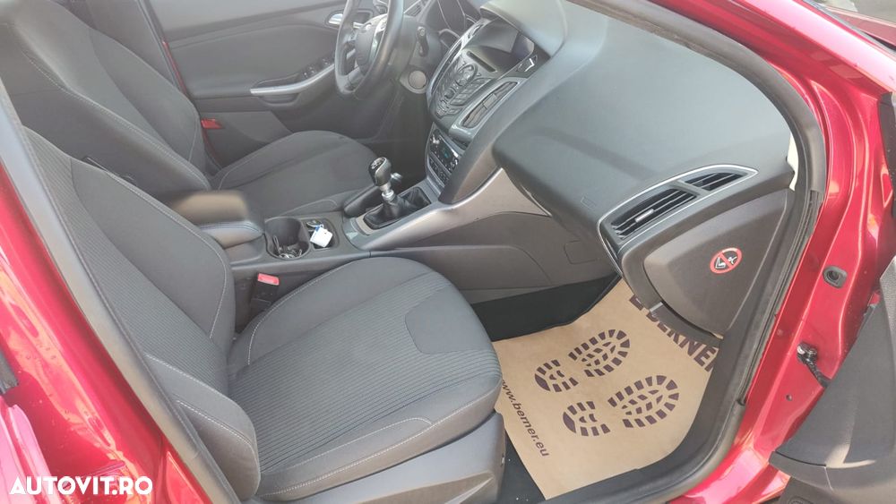 Ford Focus 1.6 TDCI DPF Start-Stopp-System Titanium - 8