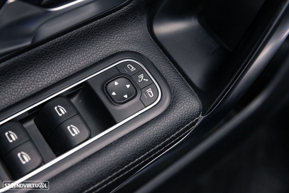 Mercedes-Benz CLA 180 d Shooting Brake Progressive Aut. - 39