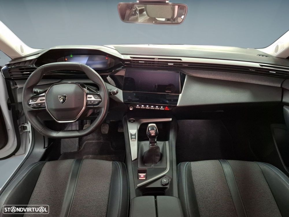 Peugeot 308 1.2 PureTech Allure - 12