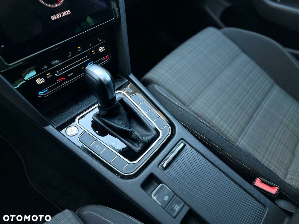 Volkswagen Passat 1.5 TSI EVO Business DSG - 15