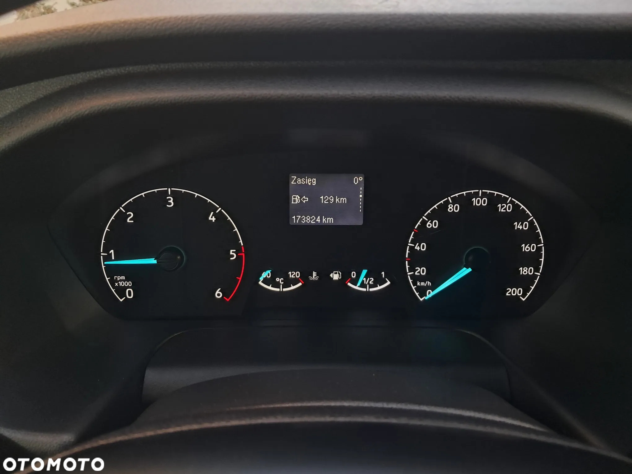 Ford Transit - 13