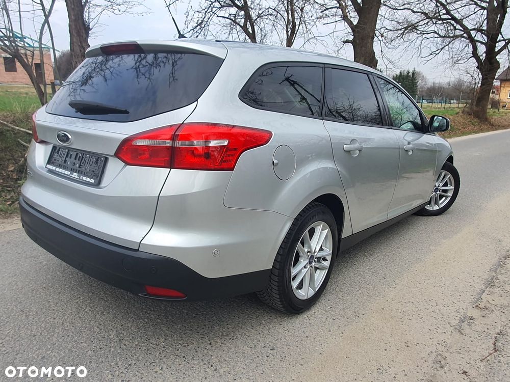Ford Focus 1.5 TDCi DPF Start-Stopp-System Business - 4