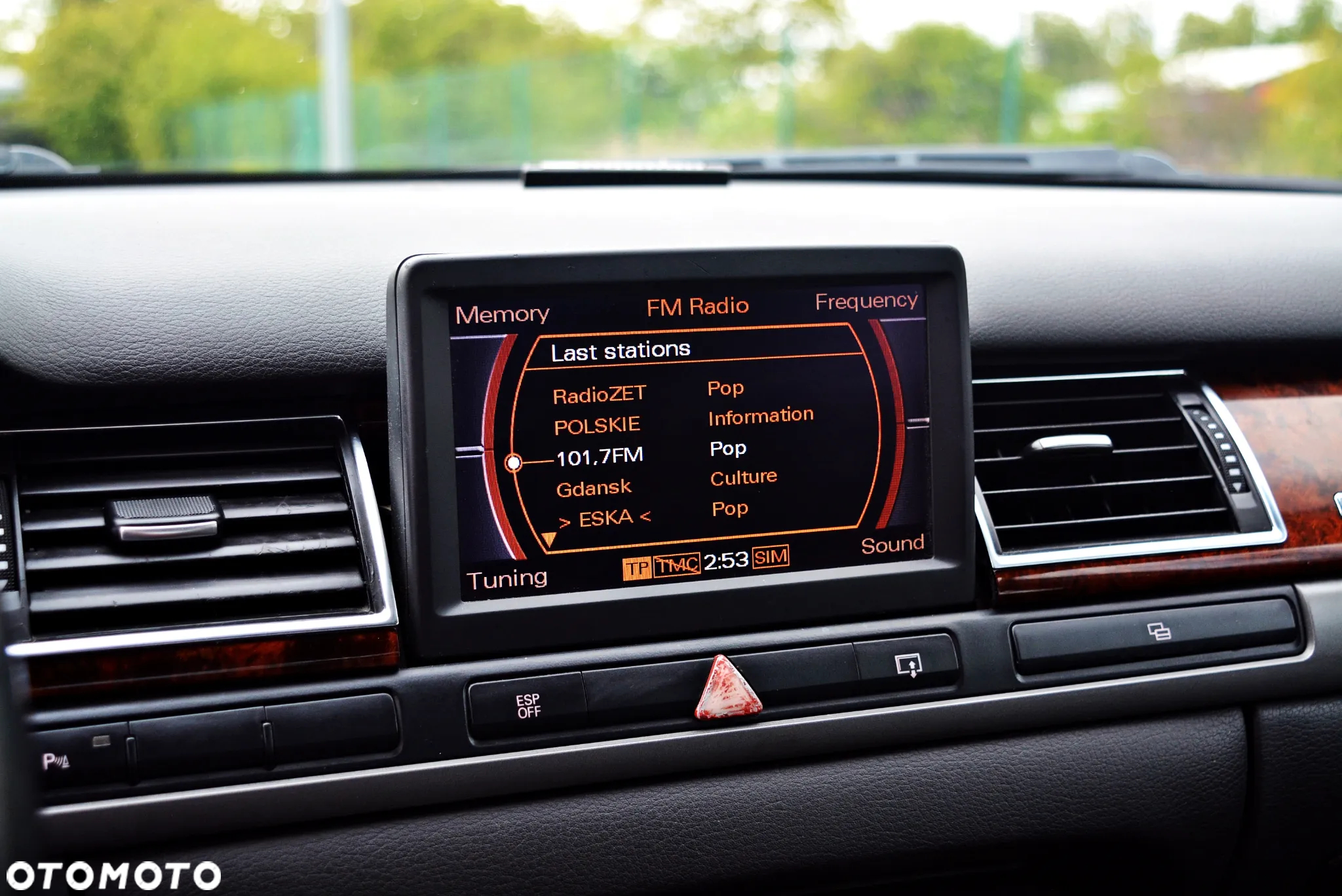 Audi A8 4.2 Quattro - 24