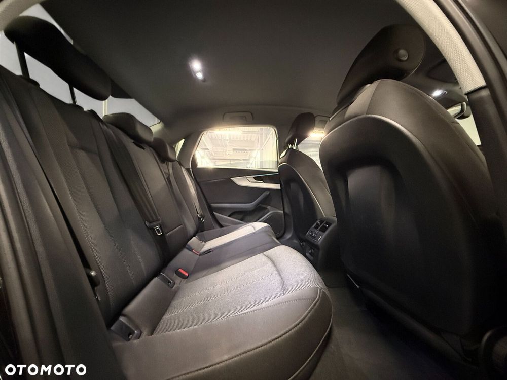 Audi A4 Limousine - 24