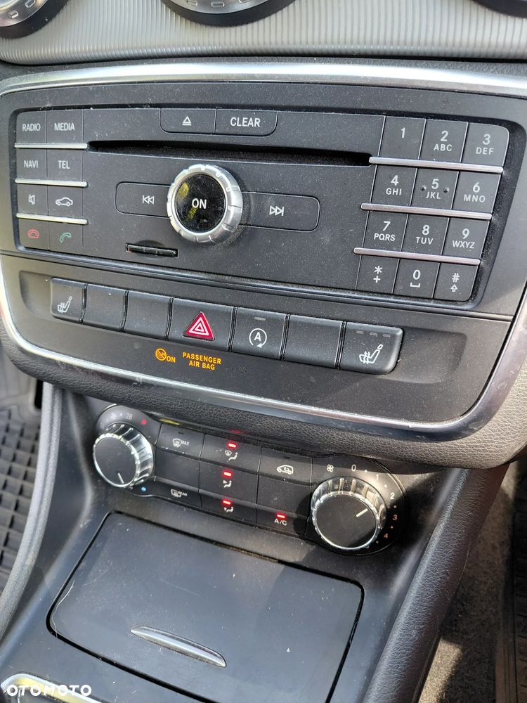 Mercedes-Benz GLA 180 (CDI) d - 38