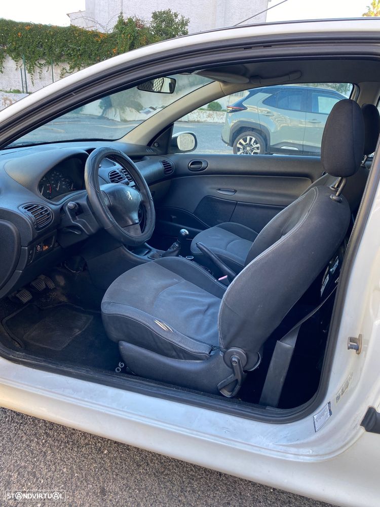 Peugeot 206 1.4 HDi XR - 4