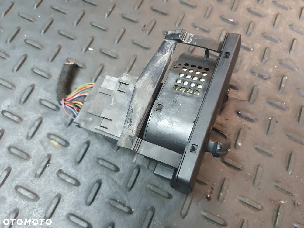 Ford Mondeo Mk III Przełącznik świateł 3S7T13A024AB EUROPA - 2