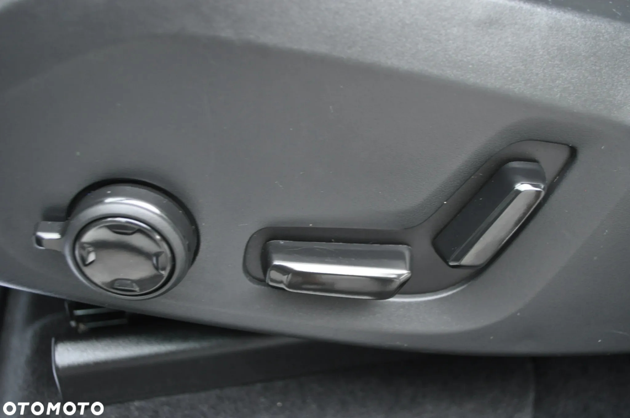 Volvo XC 60 D4 Geartronic Inscription - 36