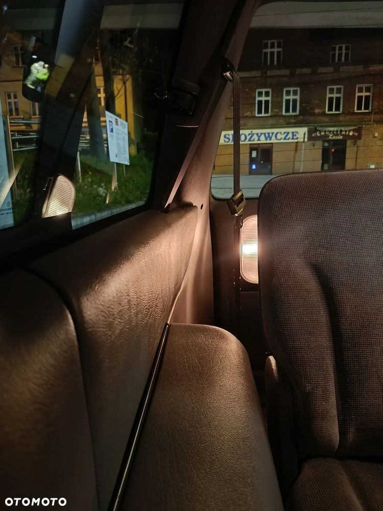 Chrysler Voyager - 16