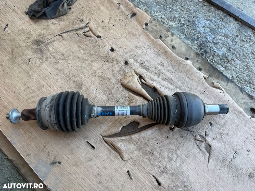 Planetara fata mercedes cod a2463309400 gla w156 b class w246 - 1