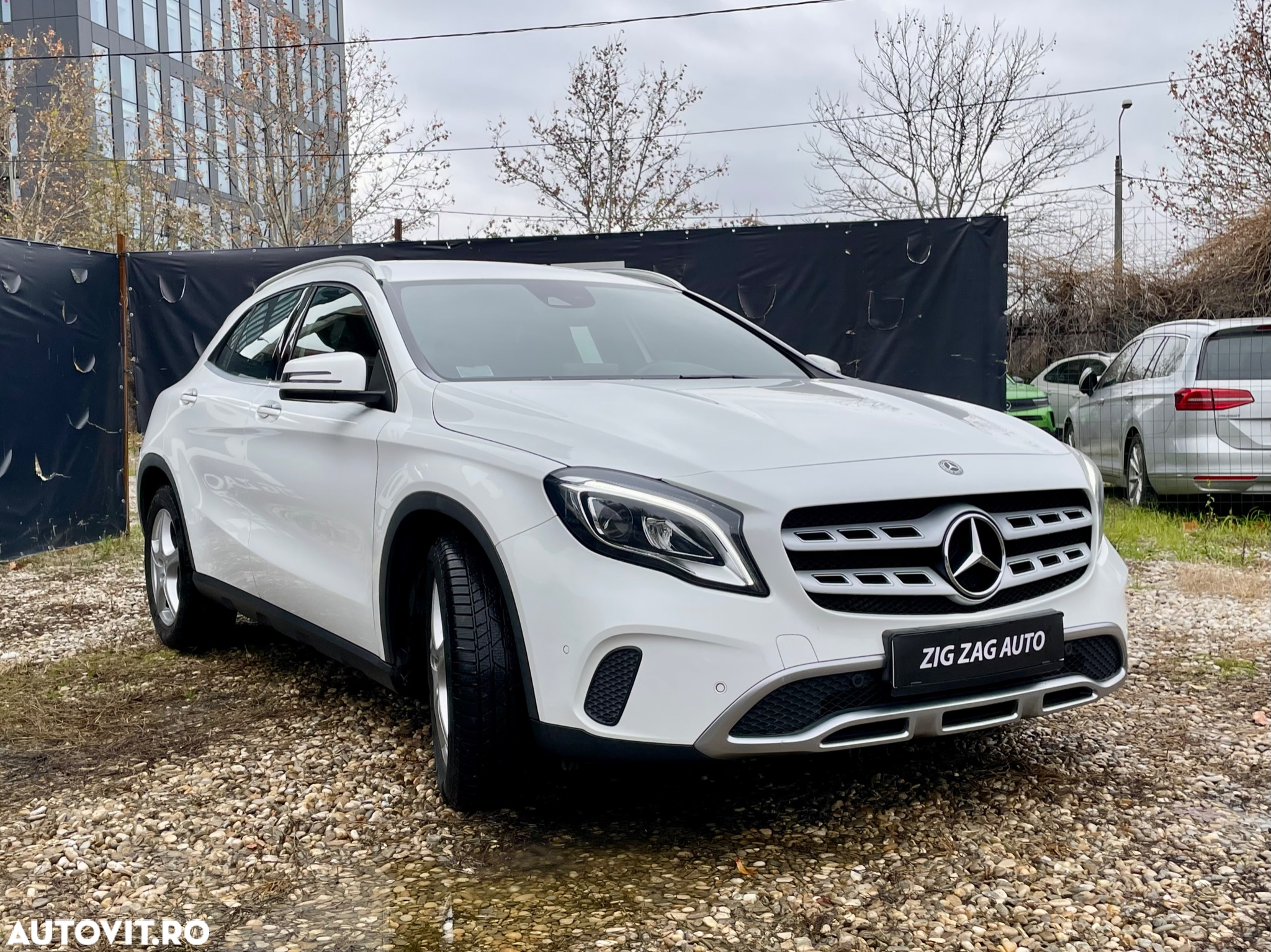 Mercedes-Benz GLA 200 d 4MATIC Aut. - 2