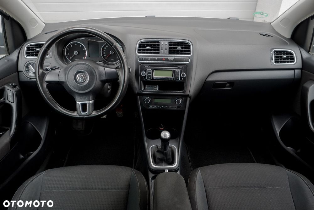 Volkswagen Polo 1.4 Highline - 29