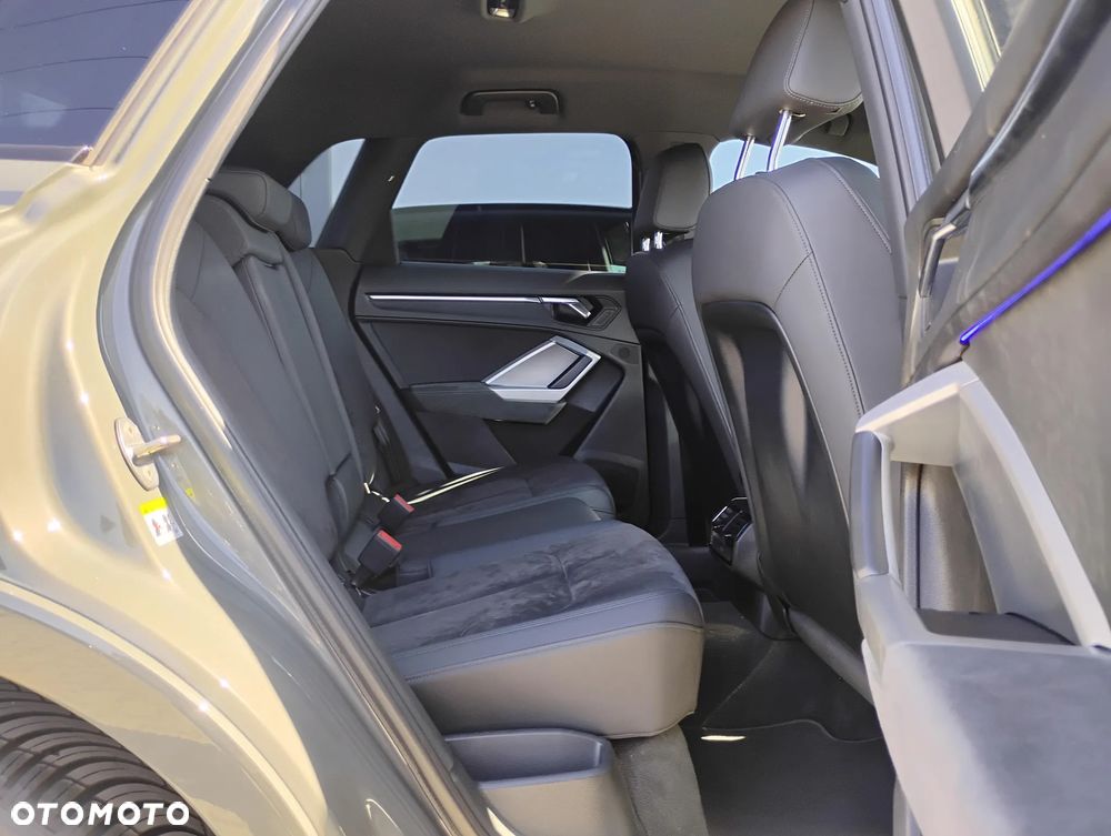 Audi Q3 45 TFSI Quattro S Line S tronic - 18