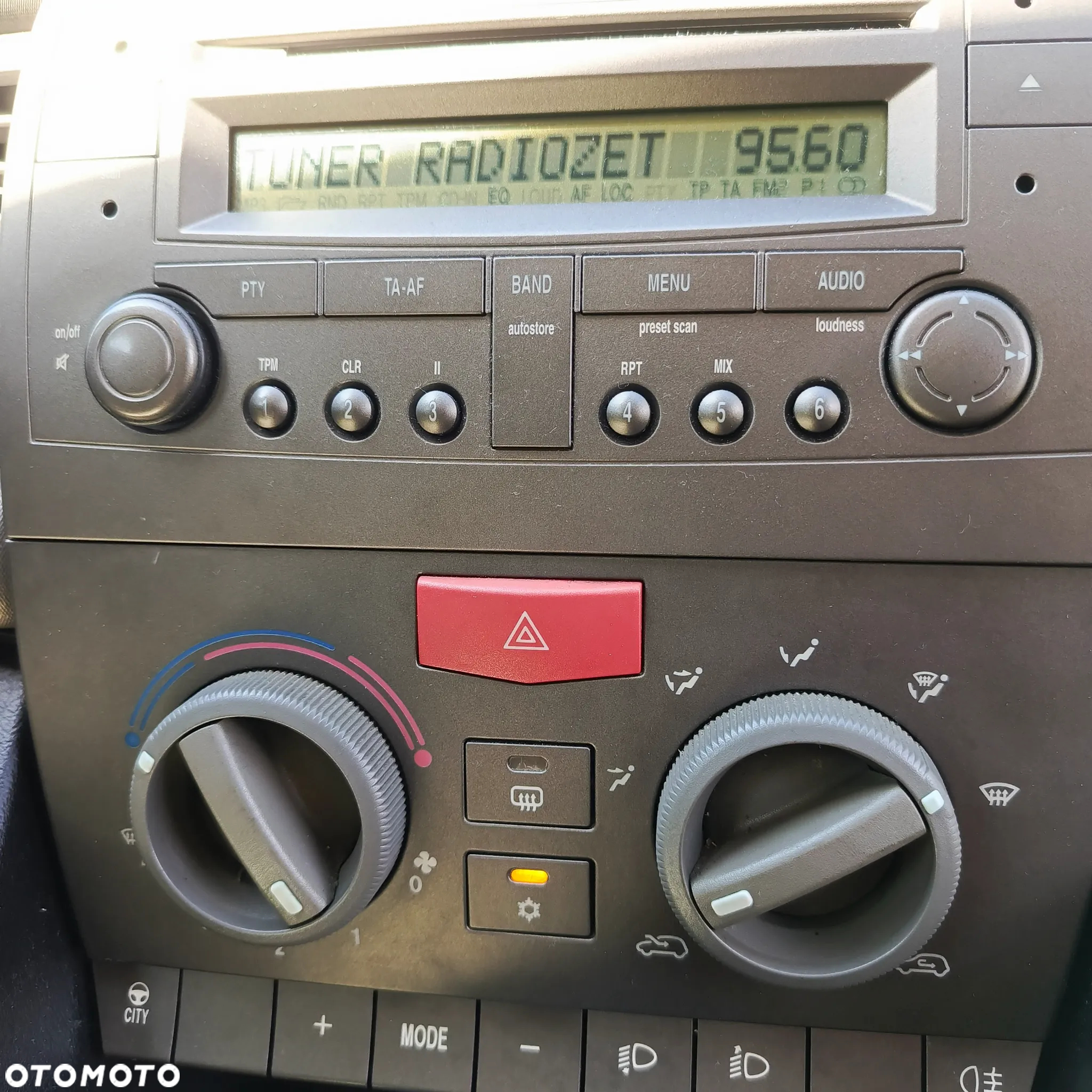 Lancia Ypsilon 1.4 16v Argento - 21