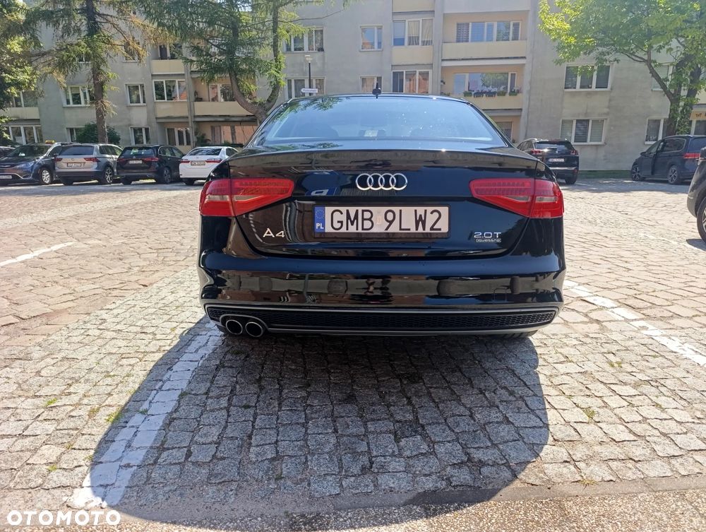 Audi A4 Limousine - 4