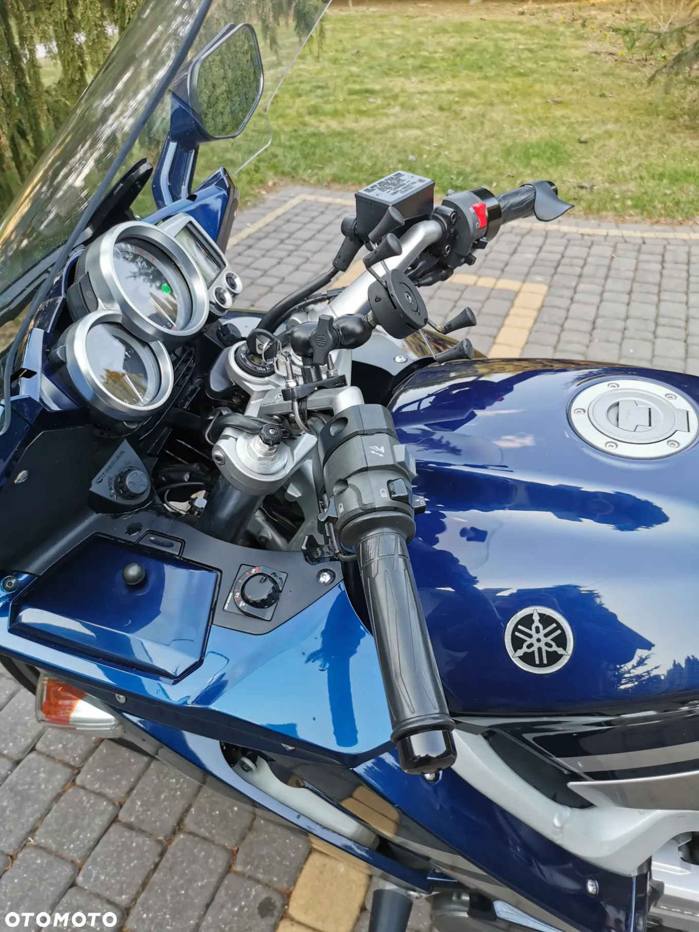 Yamaha FJR - 13