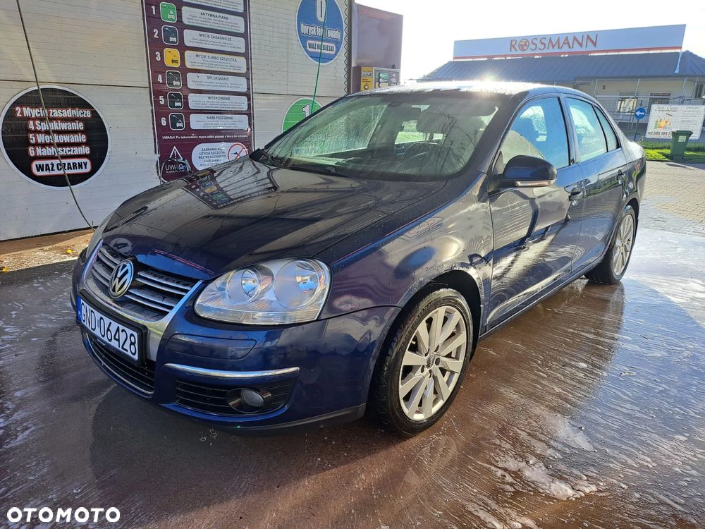 Volkswagen Jetta 1.6 Comfortline - 1