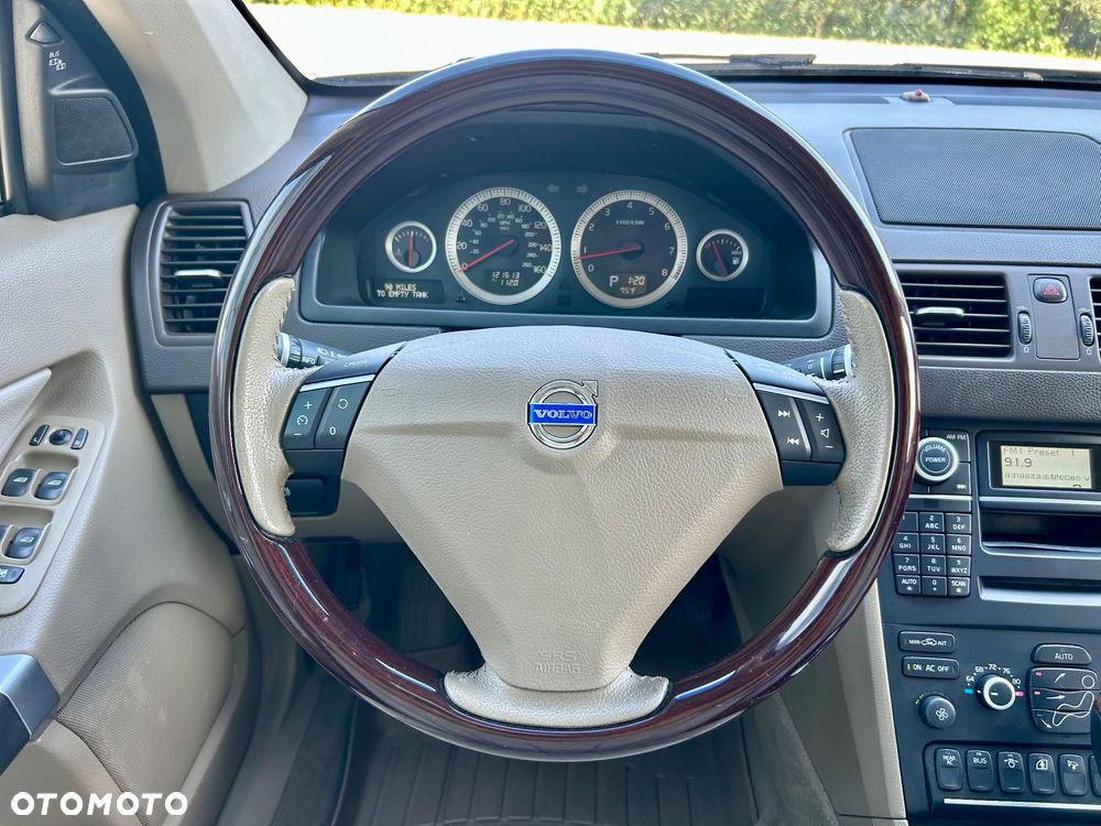 Volvo XC 90 3.2 AWD Executive - 32