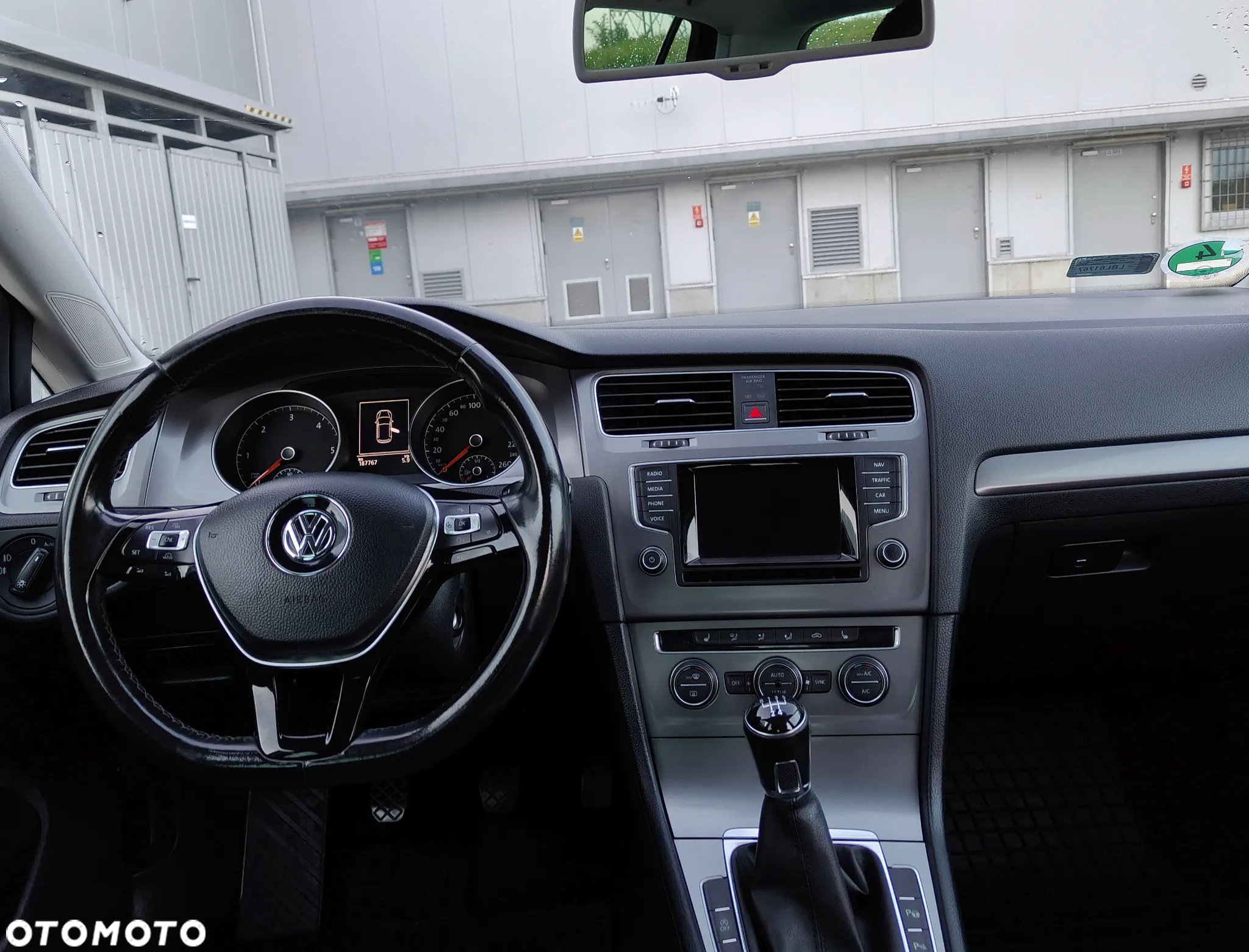 Volkswagen Golf VII 1.6 TDI BMT Comfortline - 7