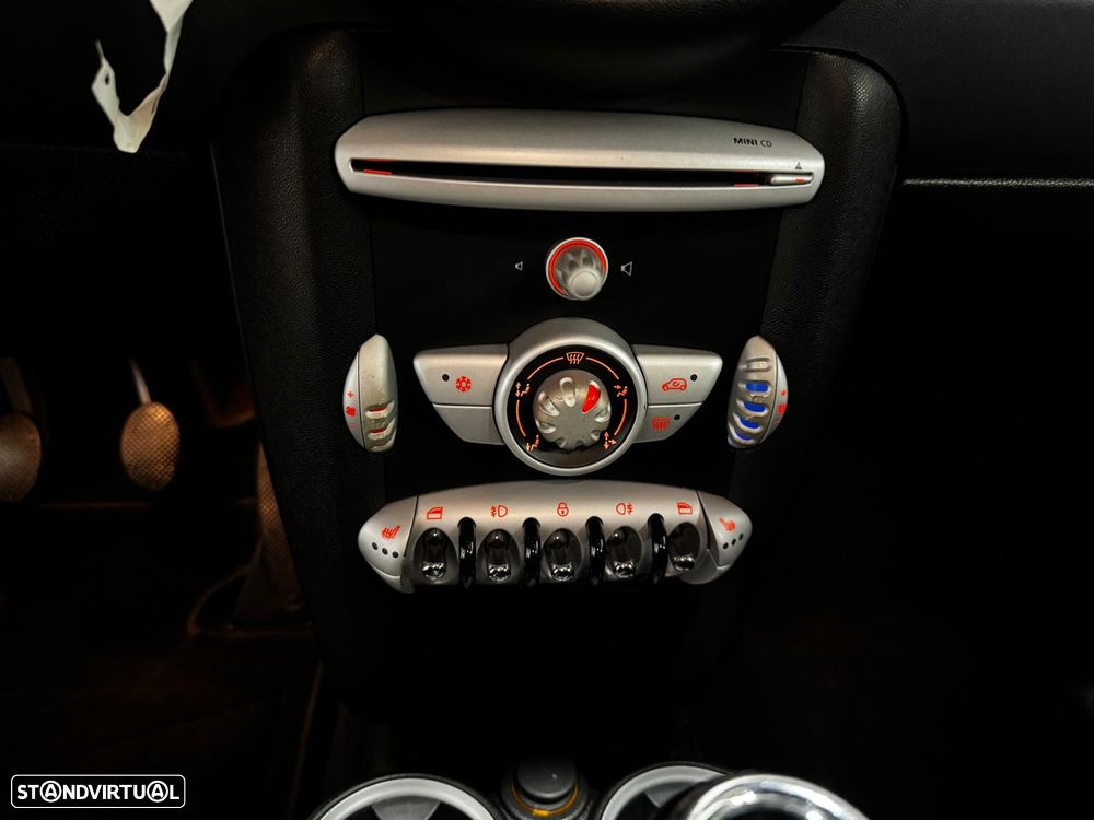 MINI 3 Portas One 1.4 - 18