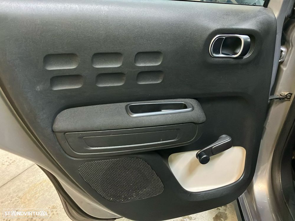 Citroën C3 1.2 PureTech C-Series - 21