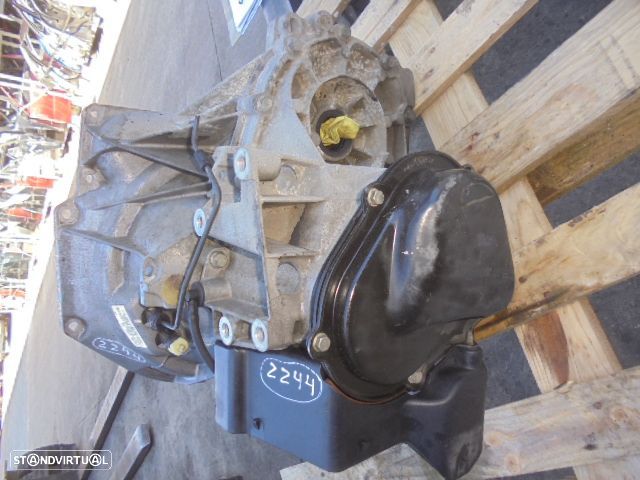 Caixa Velocidades 8A6R7002EB FORD FIESTA 6 FASE 1 2010 1.4TDCI 70CV 5P CINZA DIESEL 5 VELOCIDADES - 3