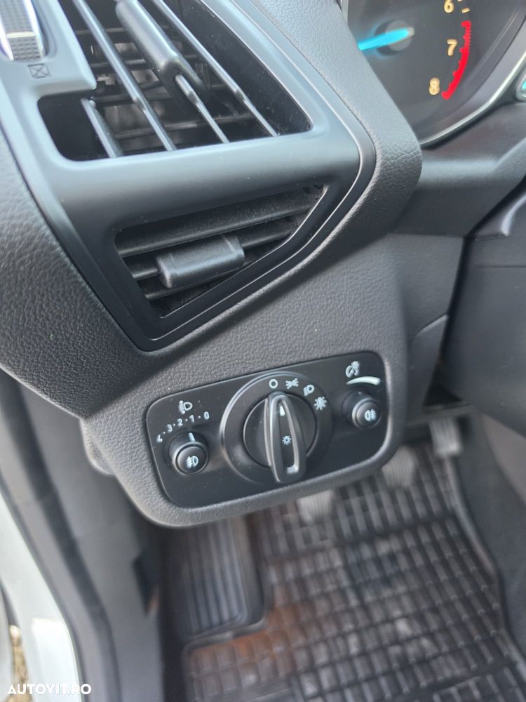 Ford Kuga 1.5 EcoBoost 2WD Trend - 23