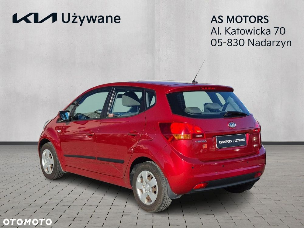 Kia Venga - 3