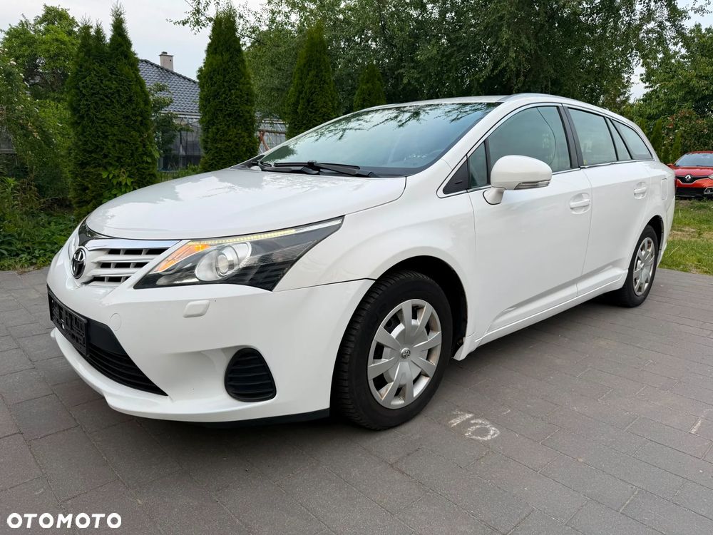 Toyota Avensis - 16