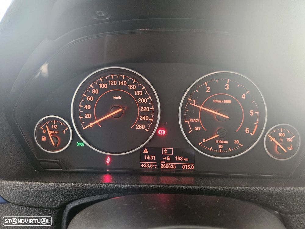 BMW 320 d Pack M - 17