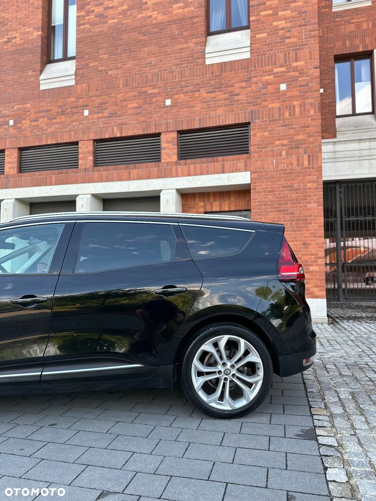 Renault Grand Scenic - 19