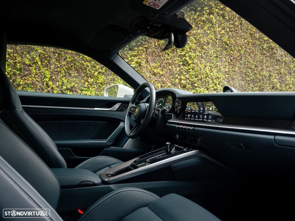 Porsche 911 (992) Turbo S PDK - 52