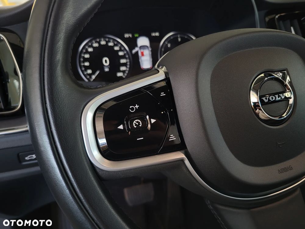 Volvo V60 B4 D Momentum - 16