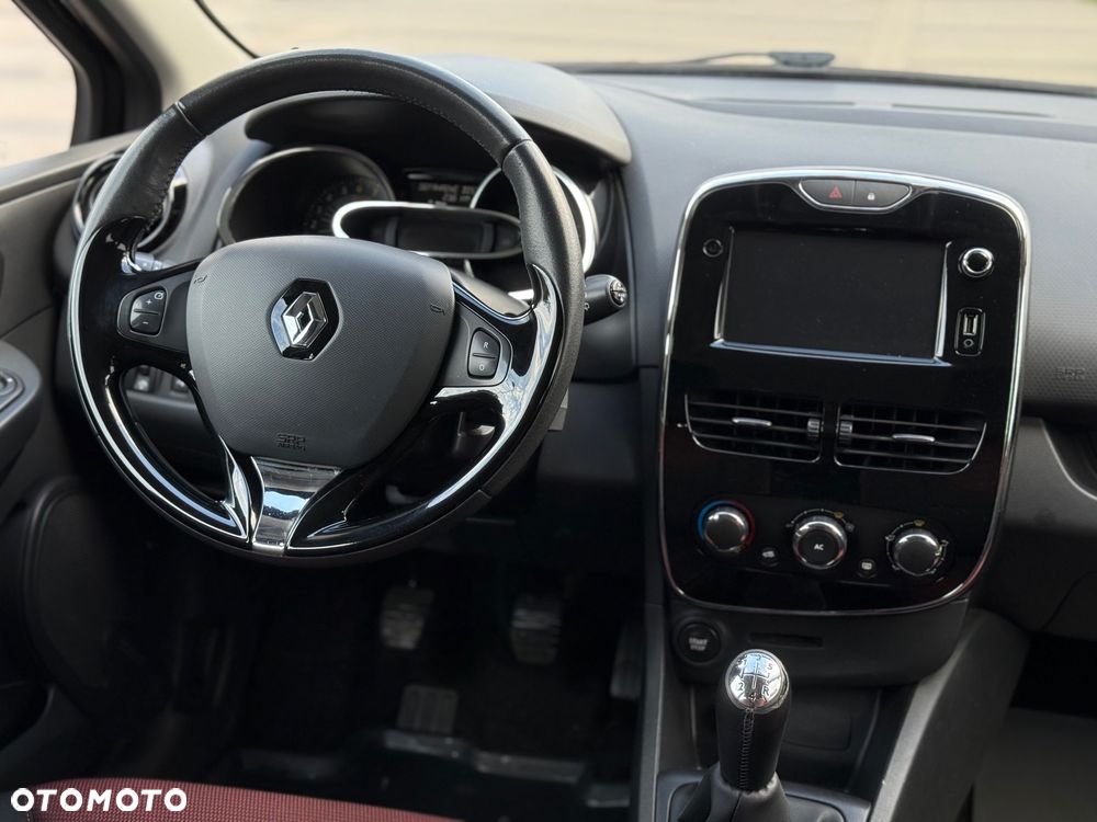 Renault Clio - 6