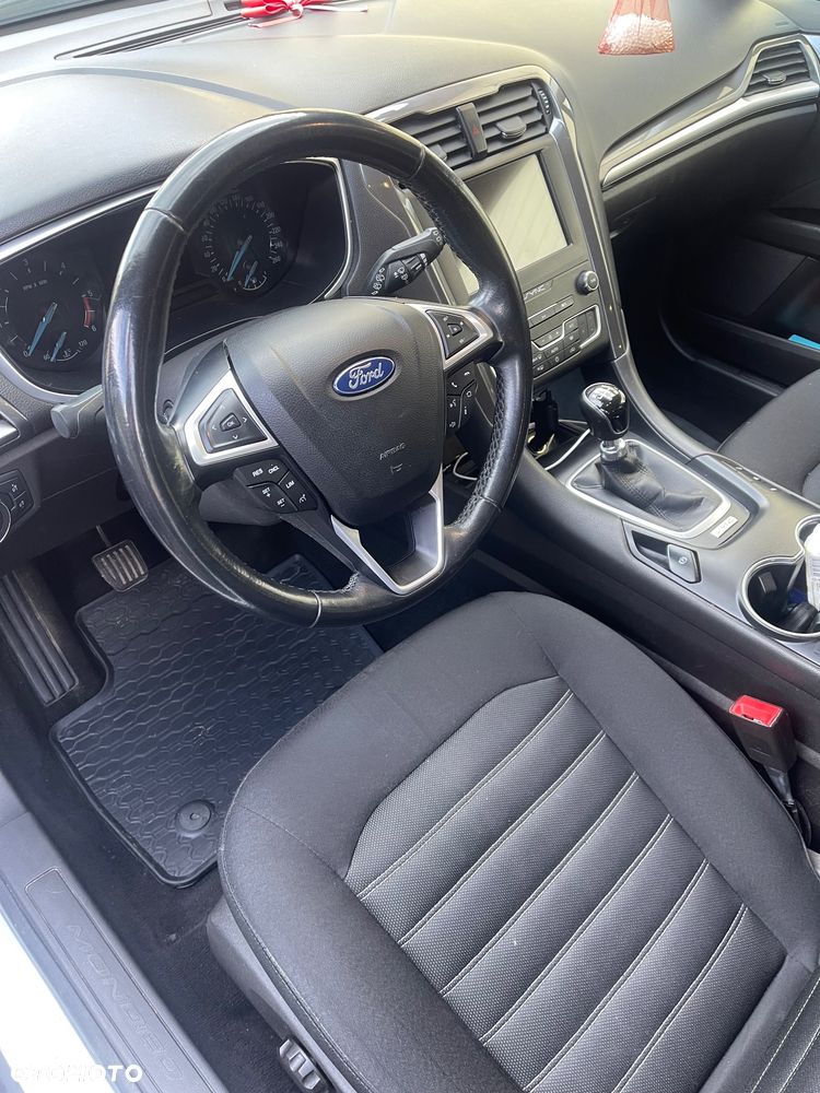 Ford Mondeo - 8