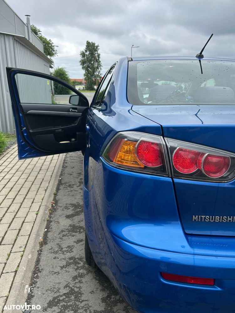 Mitsubishi Lancer - 5